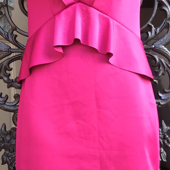 New TED BAKER Alair Pink V Neck Ruffle Collar
Dress - Picture 4 of 16